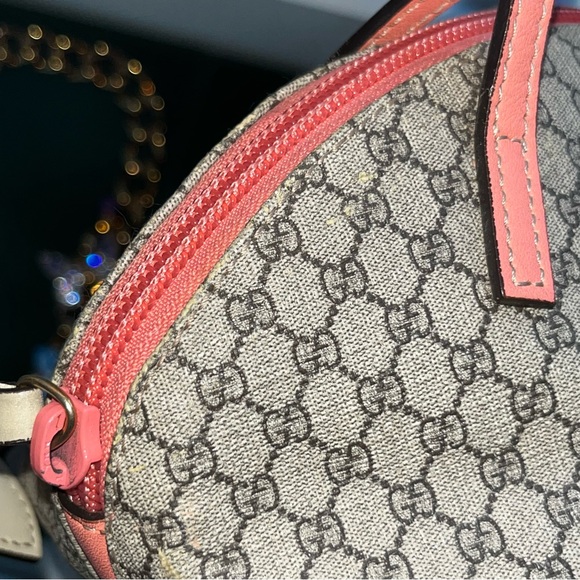 Gucci: Whale Animal Novelty Zoo Tote Bag - Picture 11 of 16